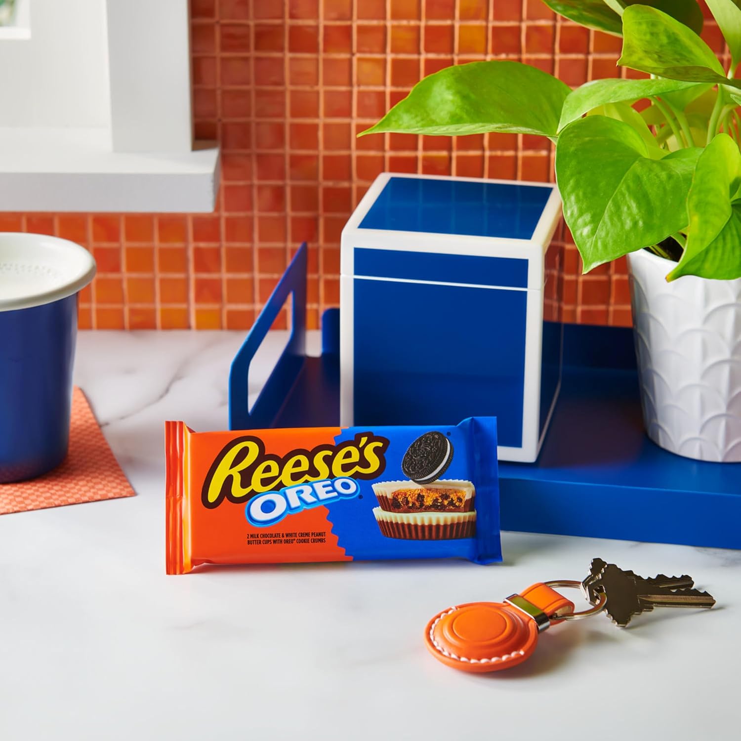 Reese’s Peanut Butter Cups - Oreo Edition -  Milk Chocolate & White Creme (24 Count)